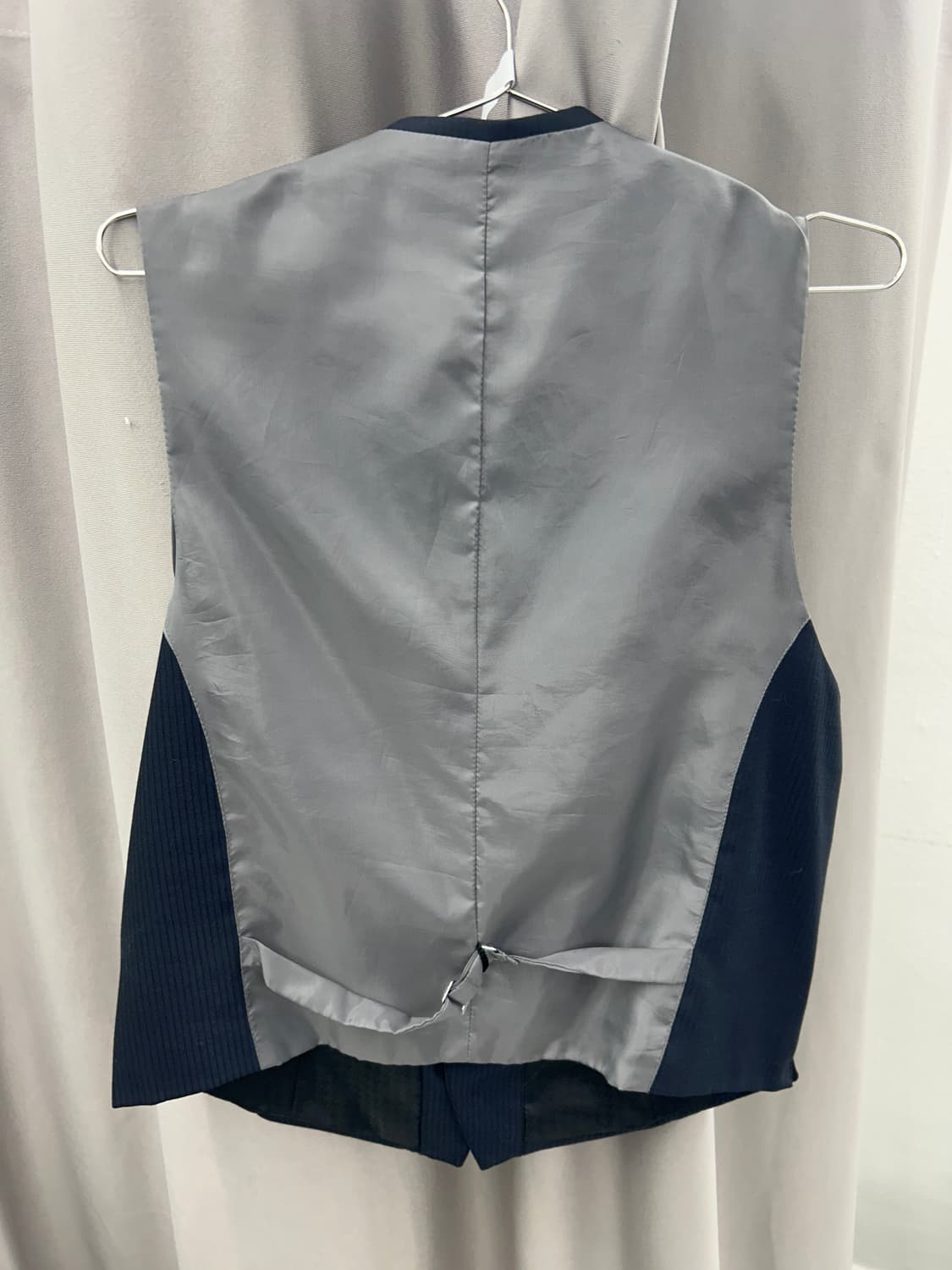 네이비스트라이프 배색 그레이 베스트 상품이미지3