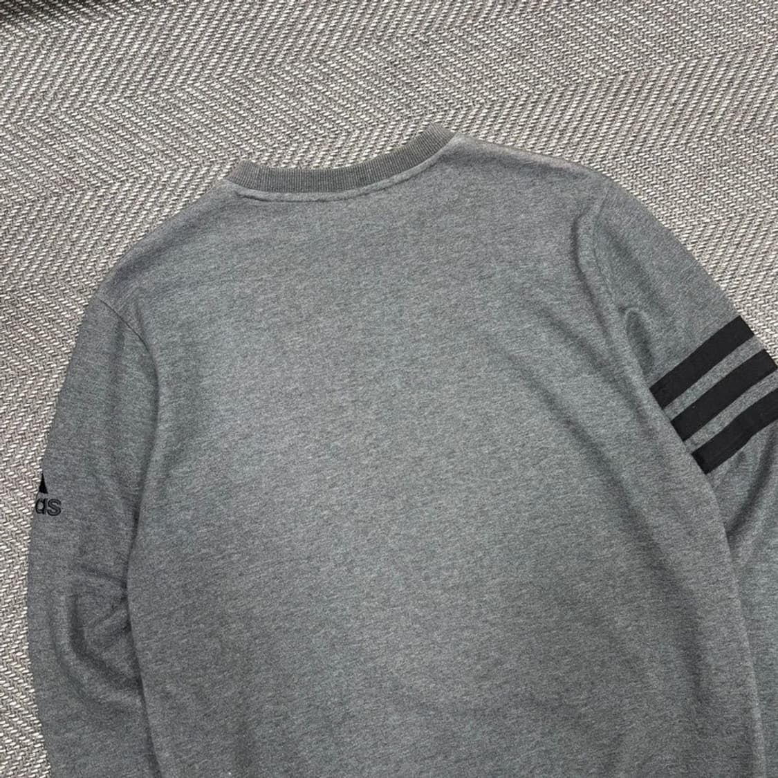 아디다스 삼선 패치 맨투맨 v0276 상품이미지5