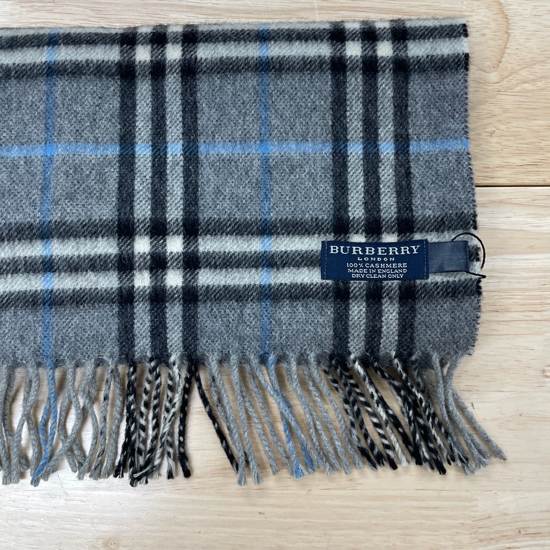 버버리 정품 캐시미어 머플러 그레이 상품이미지2