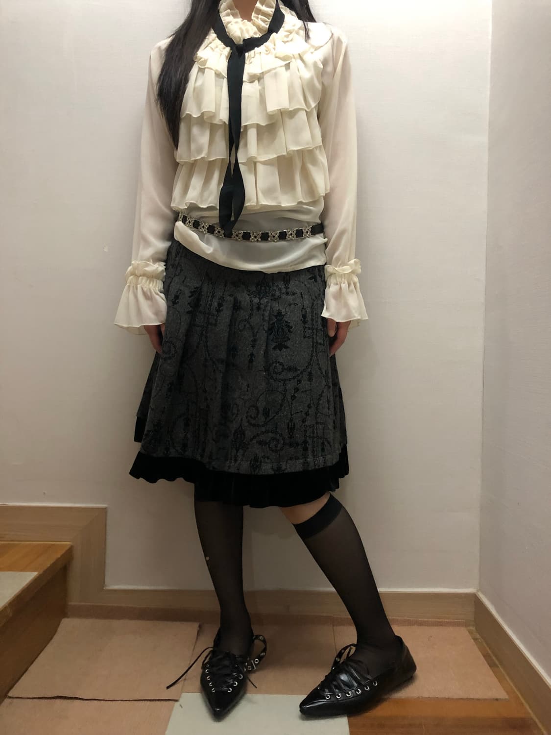 빈티지 화이트 러플 블라우스 상품이미지4