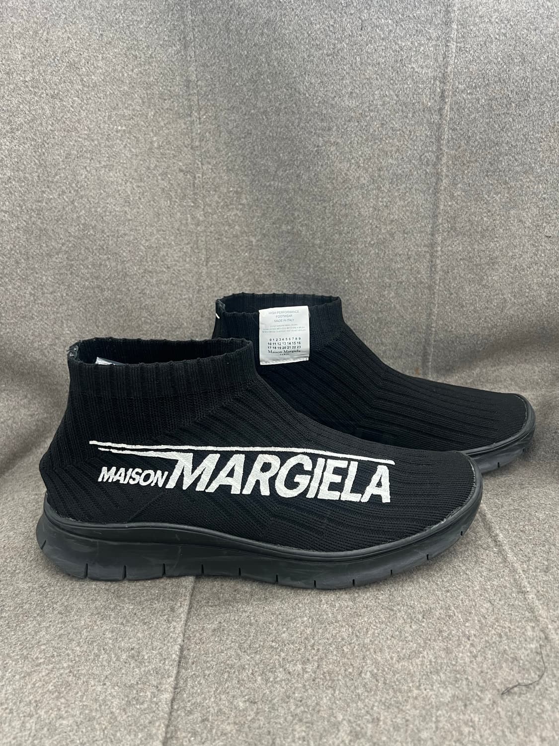 메종 마르지엘라 삭스러너 41사이즈 상품이미지1