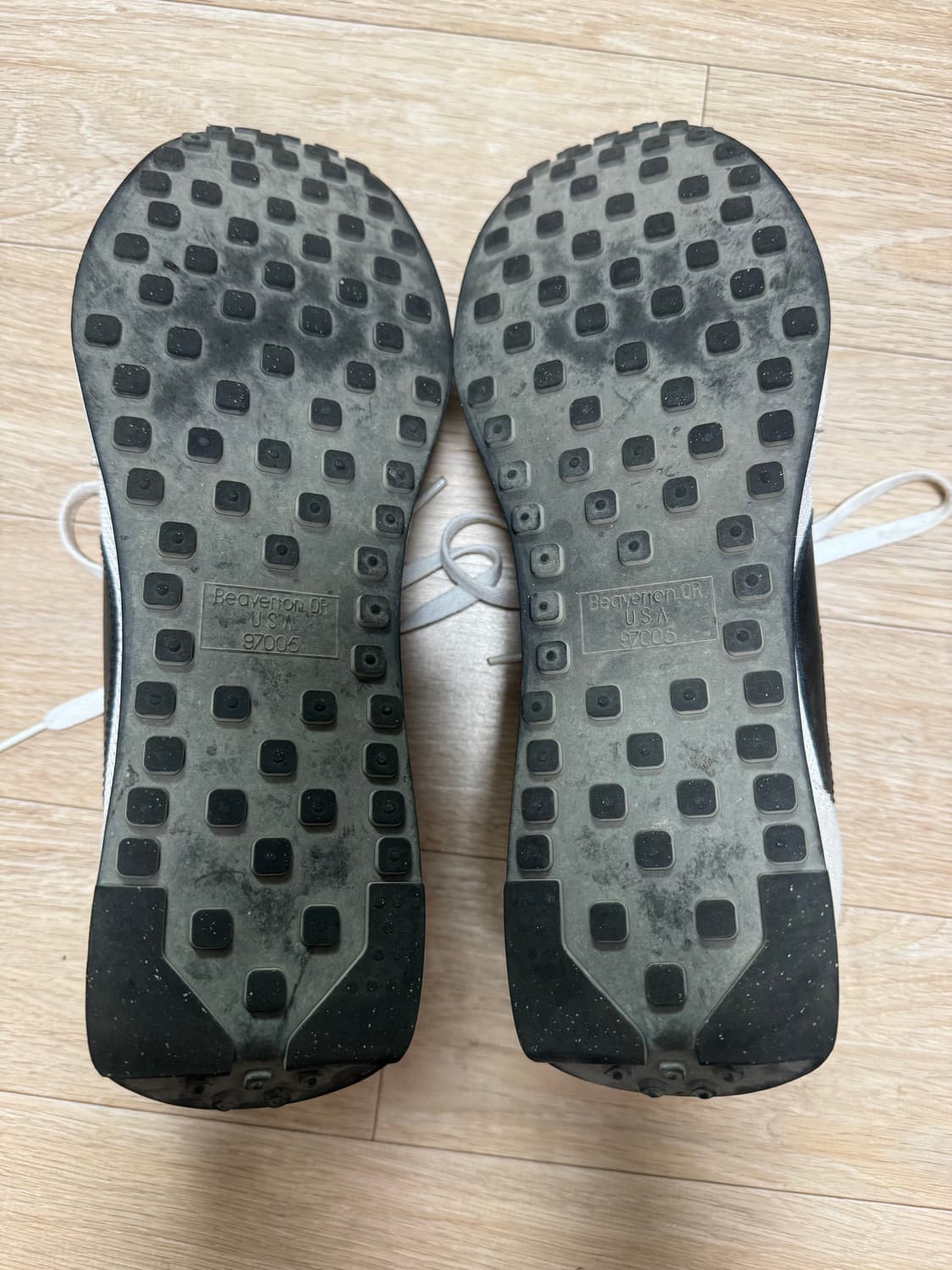 나이키 테일윈드79 흰검 290mm 상품이미지4