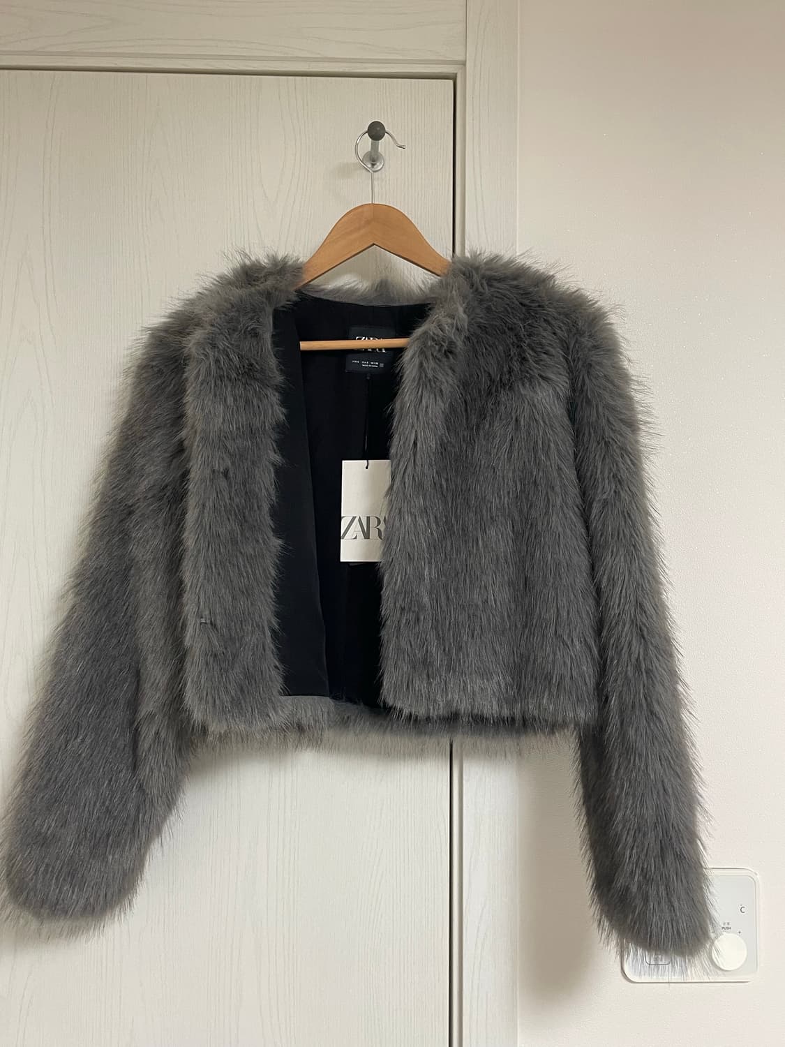 (새제품) 자라 회색 퍼 자켓 판매 상품이미지1