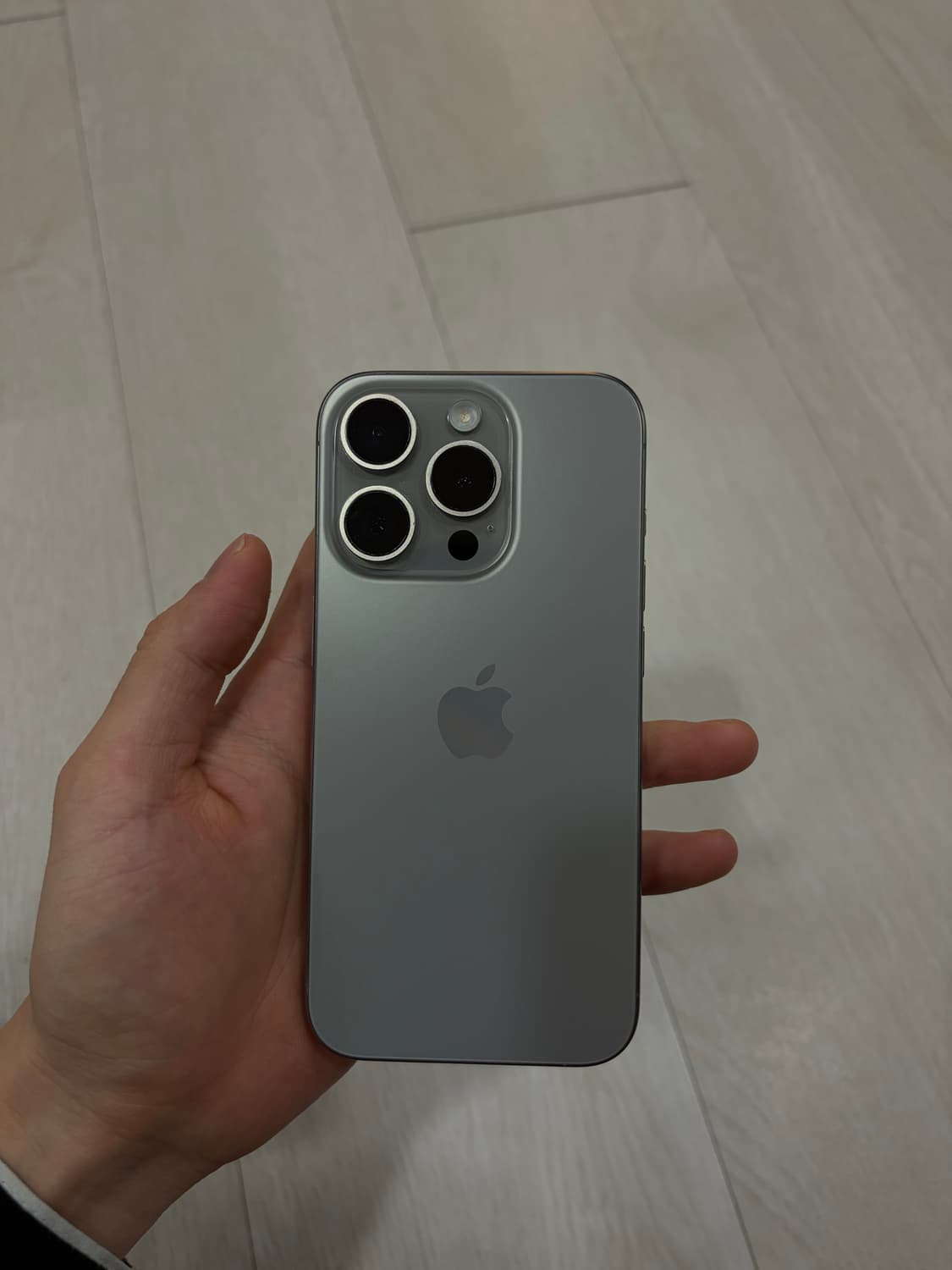 아이폰15pro 256G 내추럴티타늄 상품이미지1