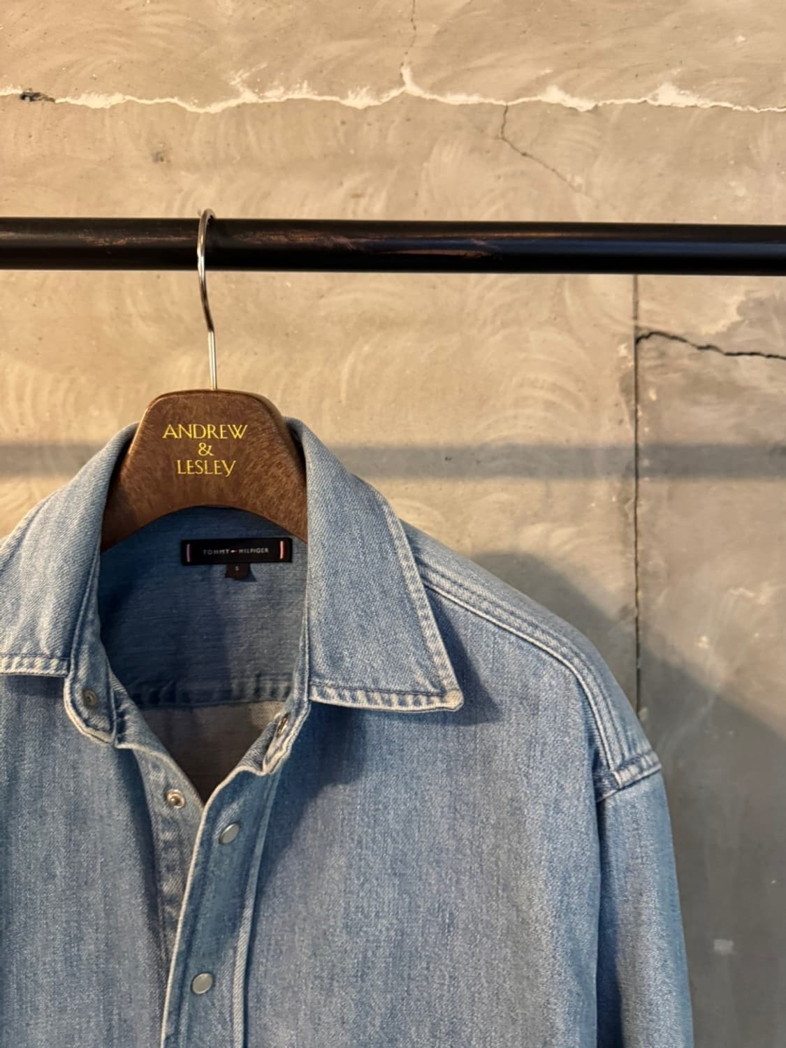 타미힐피거 데님 셔츠 100~105 상품이미지3