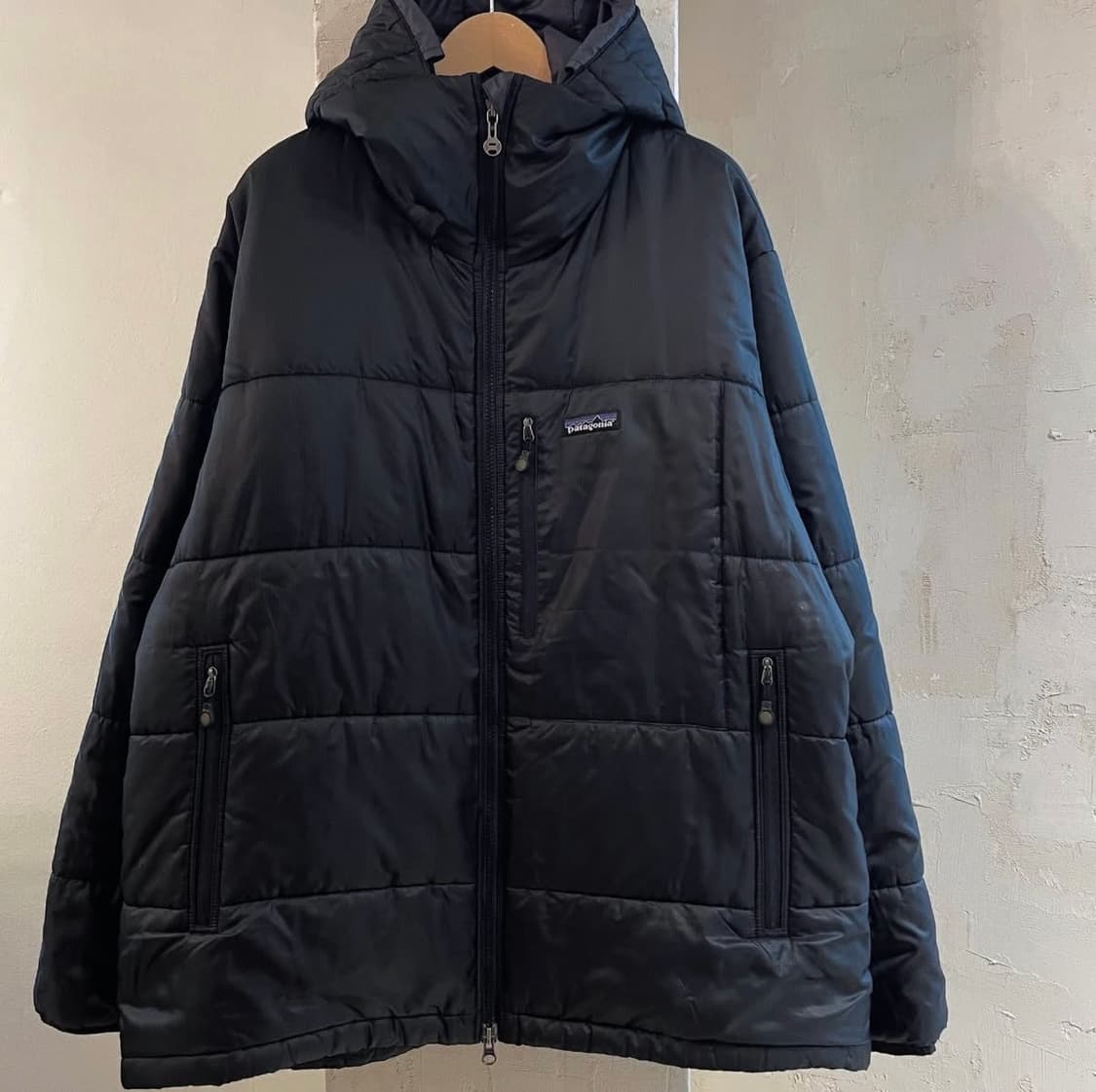 파타고니아 다스 파카 F01 블랙 상품이미지2