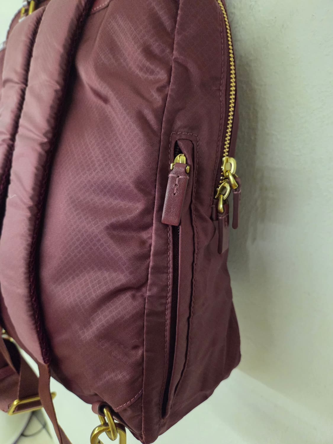 투미 여성 버건디 백팩 상품이미지3