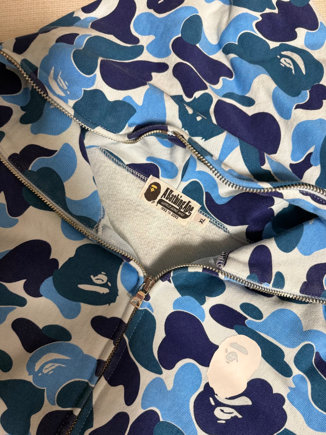 베이프 ABC 카모 로고 립 풀 집 후드 블루 상품이미지5