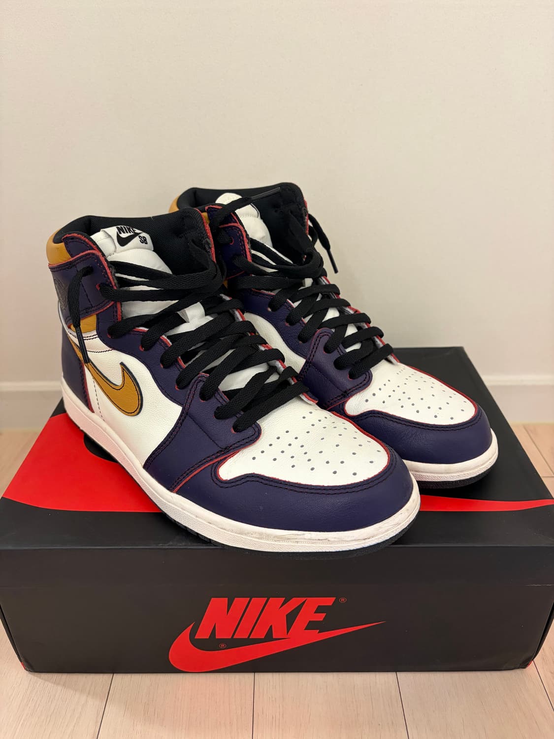 조던 1 레트로 하이 OG 디파이언트 SB LA to Chicago 상품이미지1