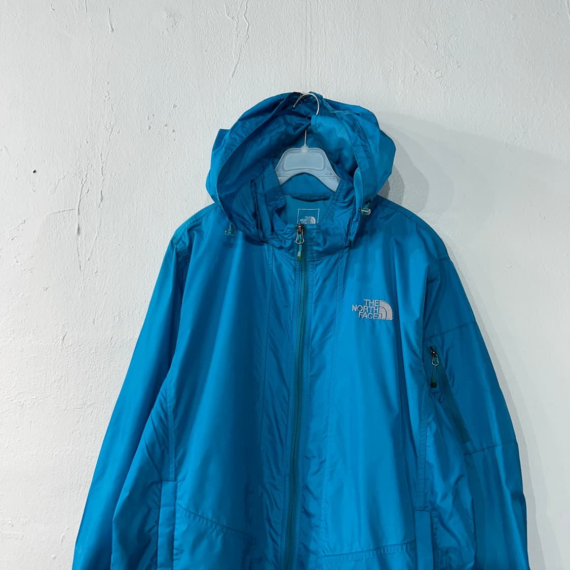 노스페이스 경량바람막이 자켓 L 상품이미지2