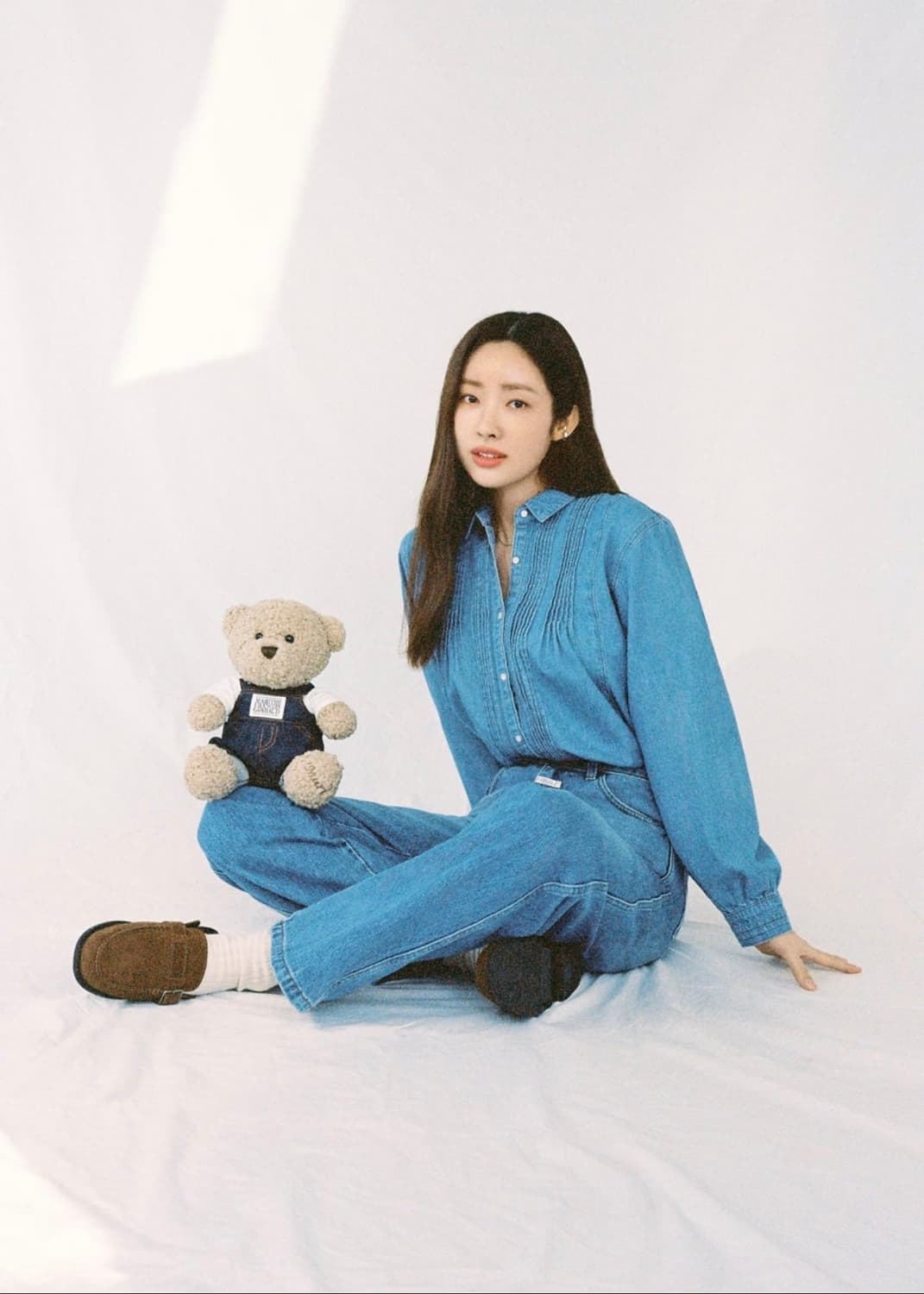 마리떼 데님 핀턱 블라우스 (차정원 데님셔츠) 상품이미지2