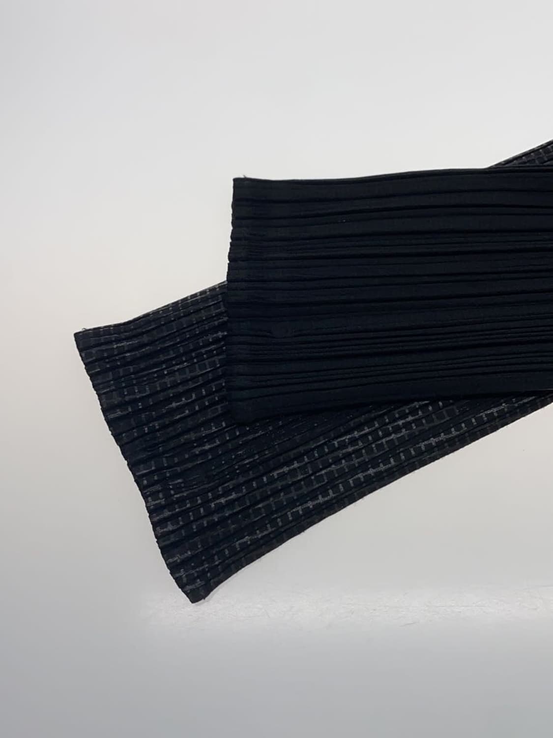 이세이미야케 플리츠 플리즈 가디건 블랙 4 상품이미지3