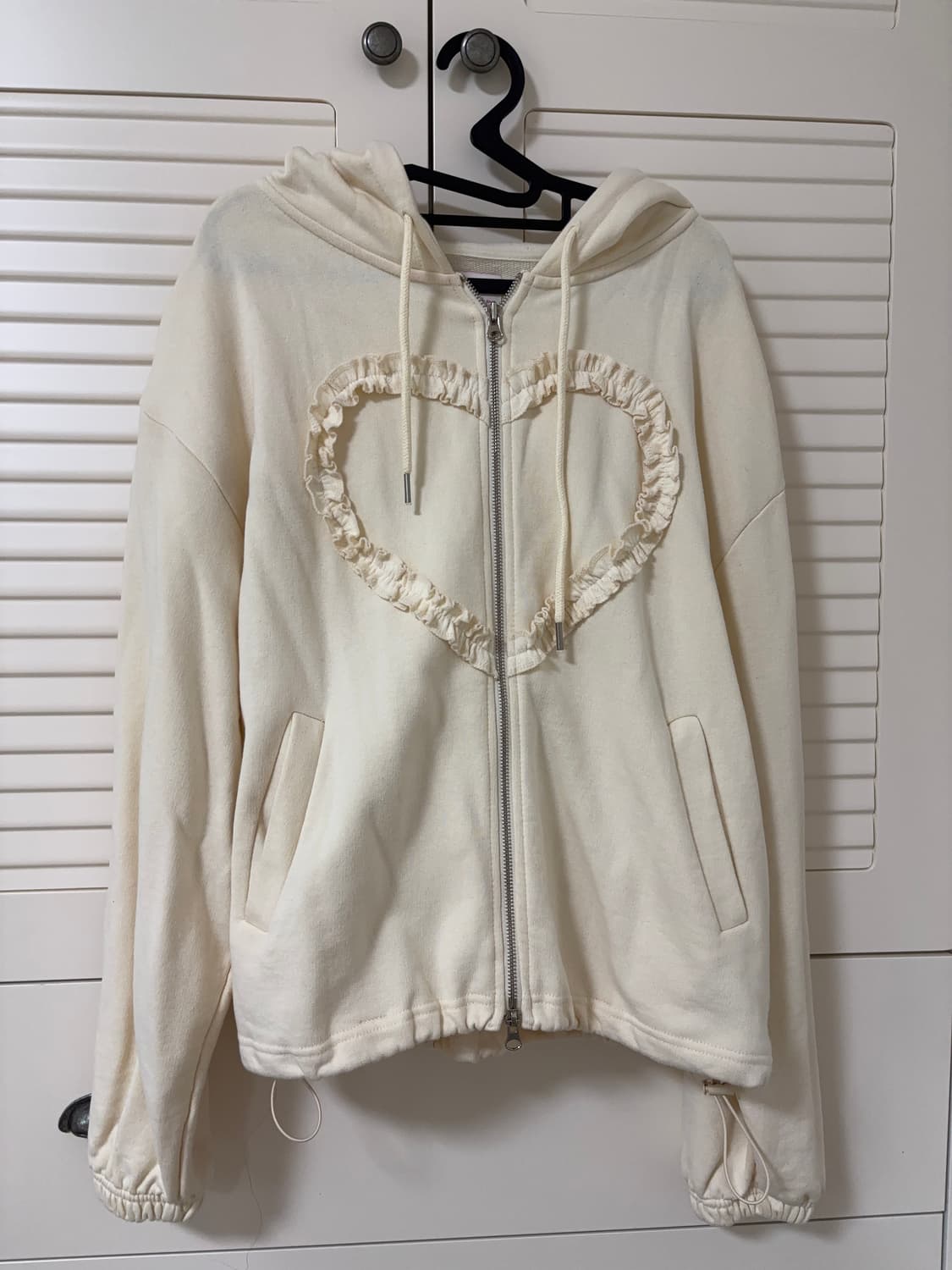 펀프롬펀 프릴 하트 후드집업 상품이미지1