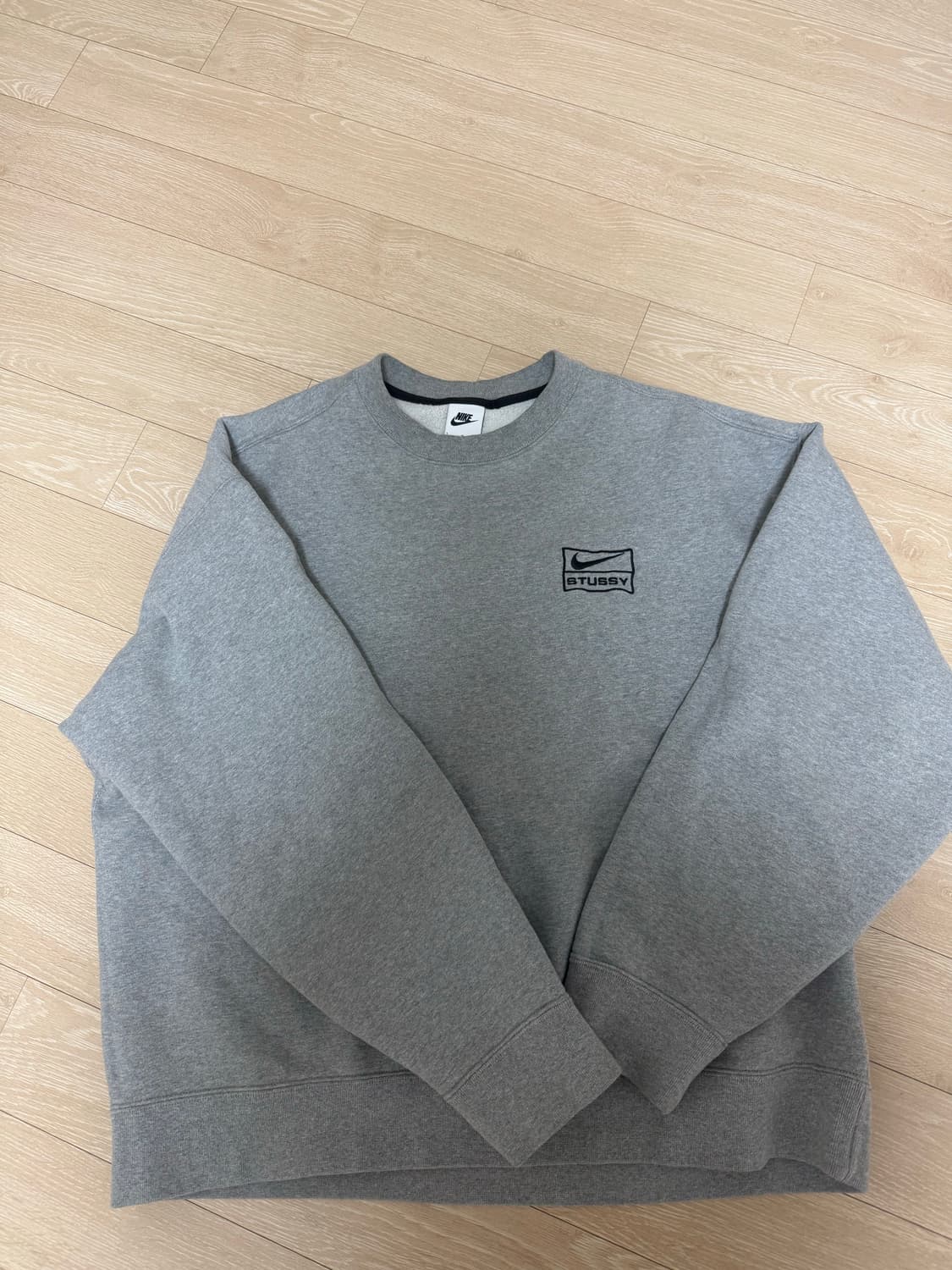 [L] 나이키 스투시 nrg 플리스 크루넥 맨투맨 그레이 상품이미지1