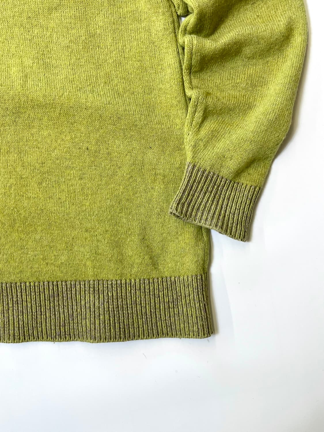 빈티지 올리브 v넥 니트 상품이미지9