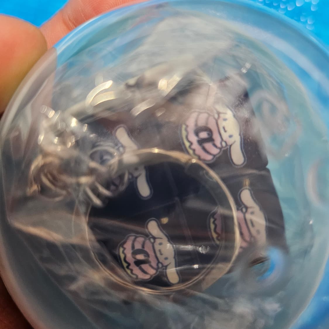 [미개봉신품] aeae 시나모롤 콜라보 큐브 키링 (네이비) 상품이미지2