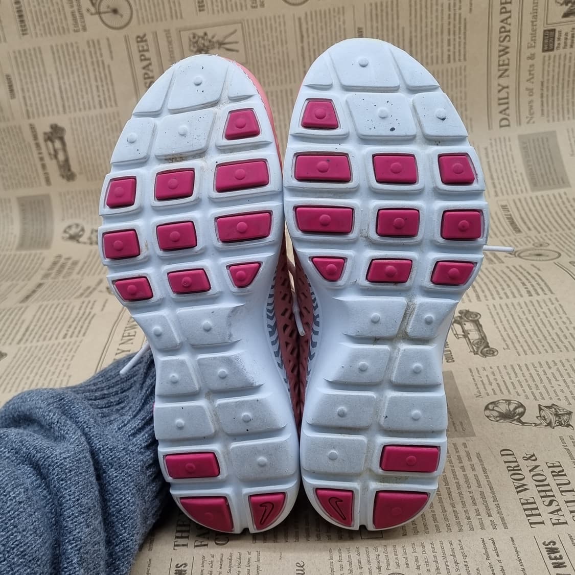 나이키 니주버네이트 여성운동화230  상품이미지3