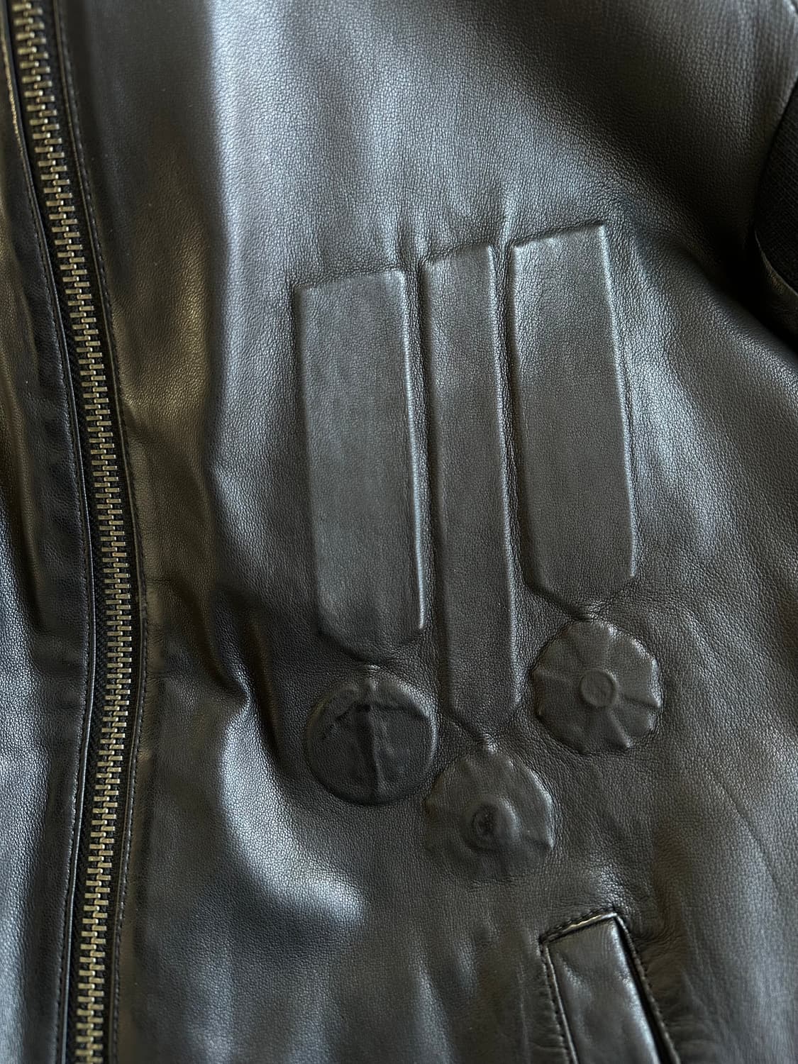 디젤 블랙골드 메달 엠보싱 램스킨 레더 자켓 상품이미지6