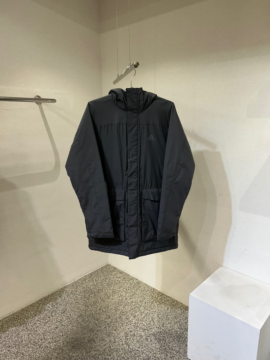 아디다스 후드 패딩자켓 상품이미지1