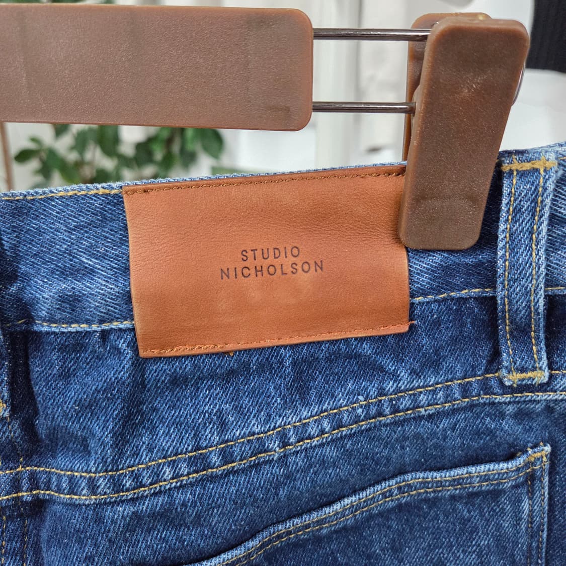 스튜디오 니콜슨 우먼 데님팬츠 0 상품이미지4