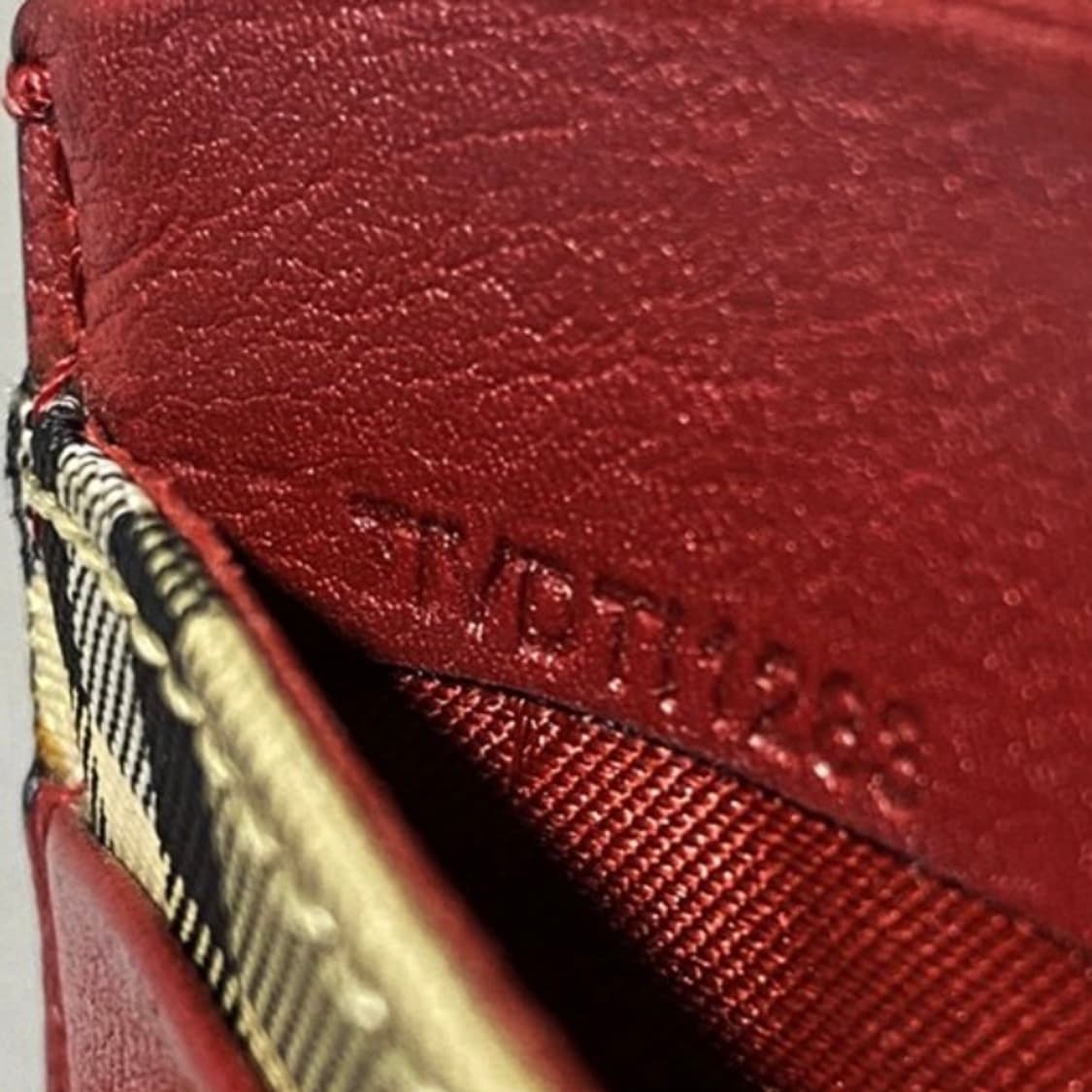 [정품] 버버리 호스페리체크 이지 카프스킨 카드지갑 상품이미지7