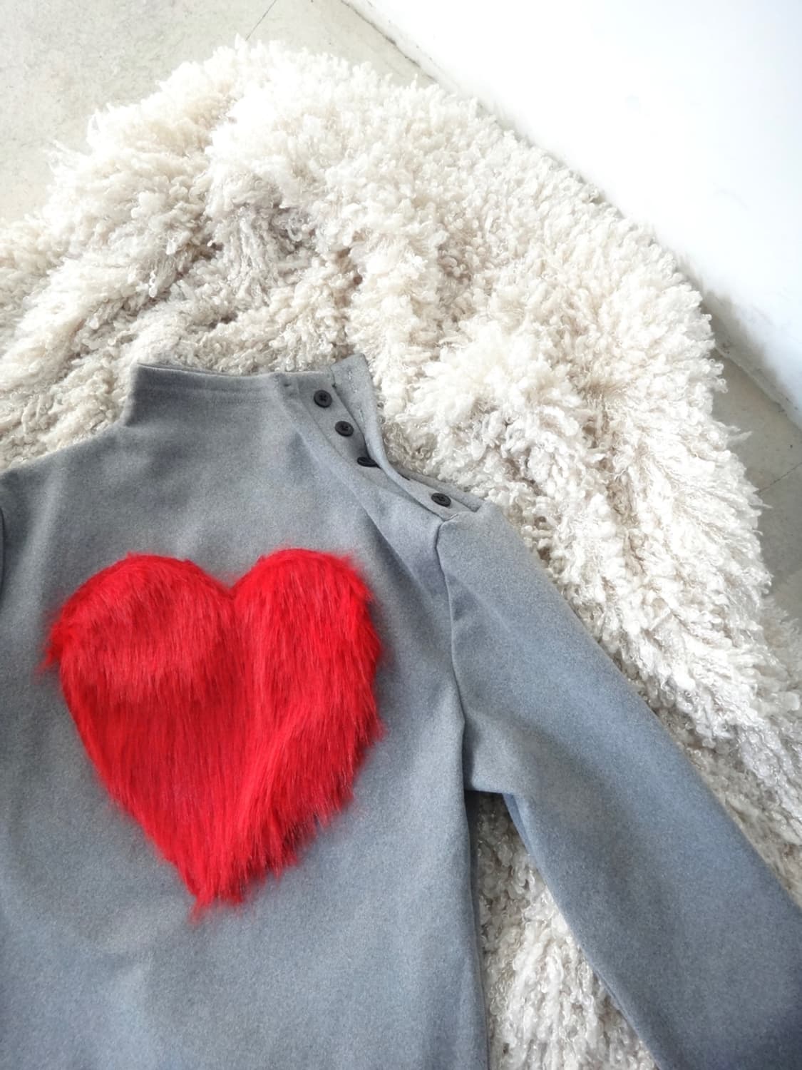 Heart open slit top / grey 상품이미지3