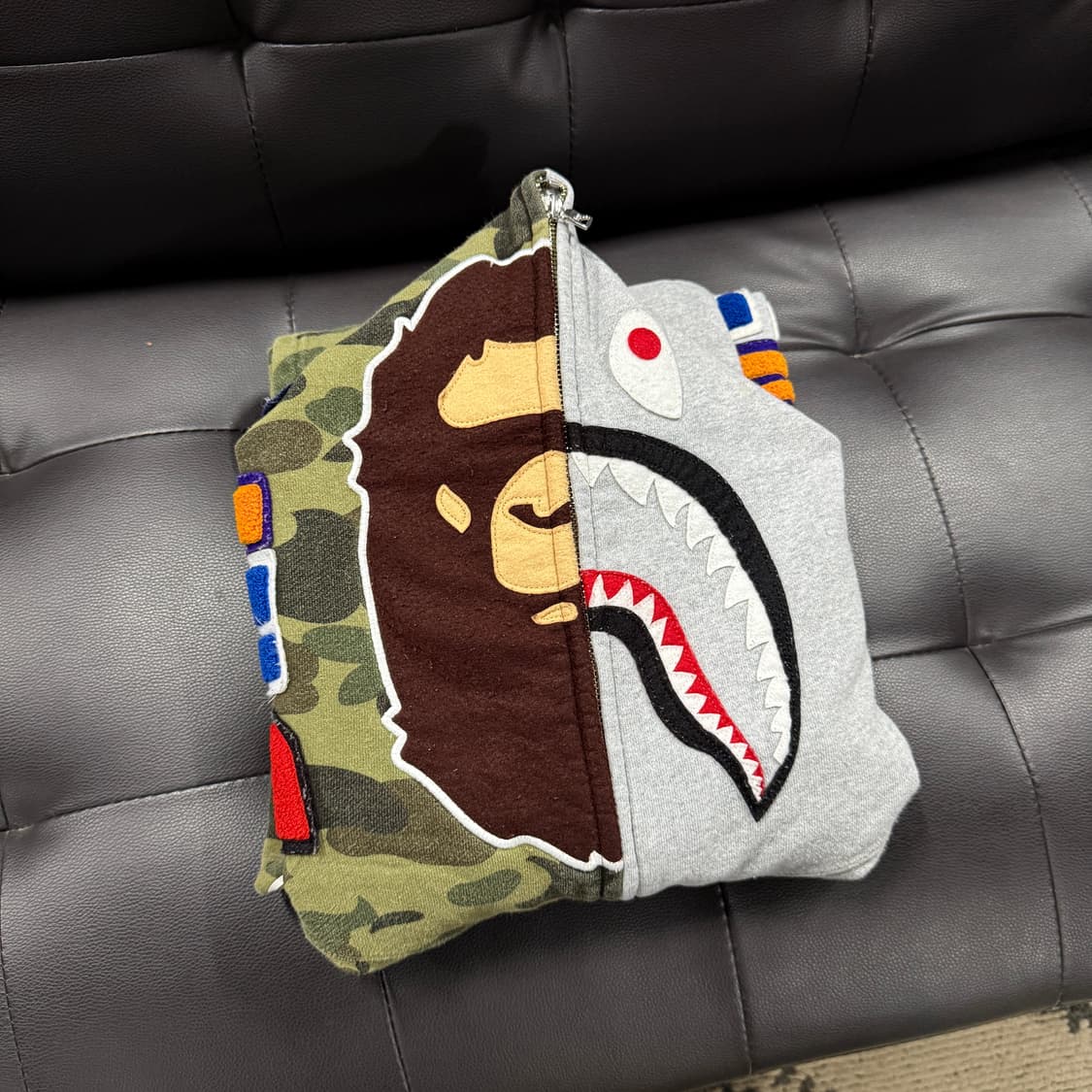 정품 베이프 샤크 , 에이프 헤드 하프 카모 아수라 풀 집업 후디 상품이미지3