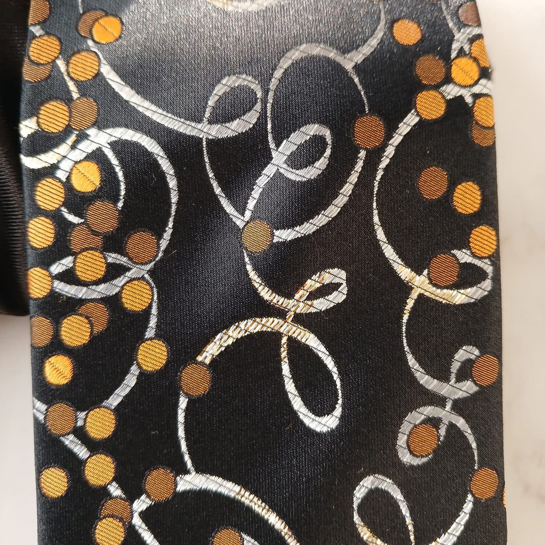 파코라반 실크 블랙 패턴 넥타이 9.5cm A+등급 K19187
 상품이미지6