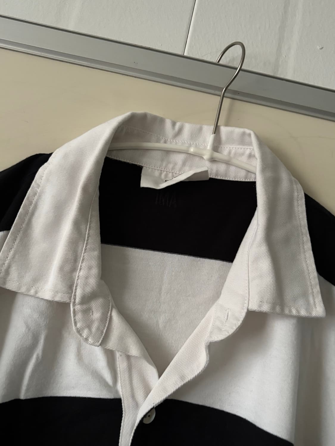 아미 스몰하트로고 스트라이프 폴로 셔츠 XL 상품이미지3