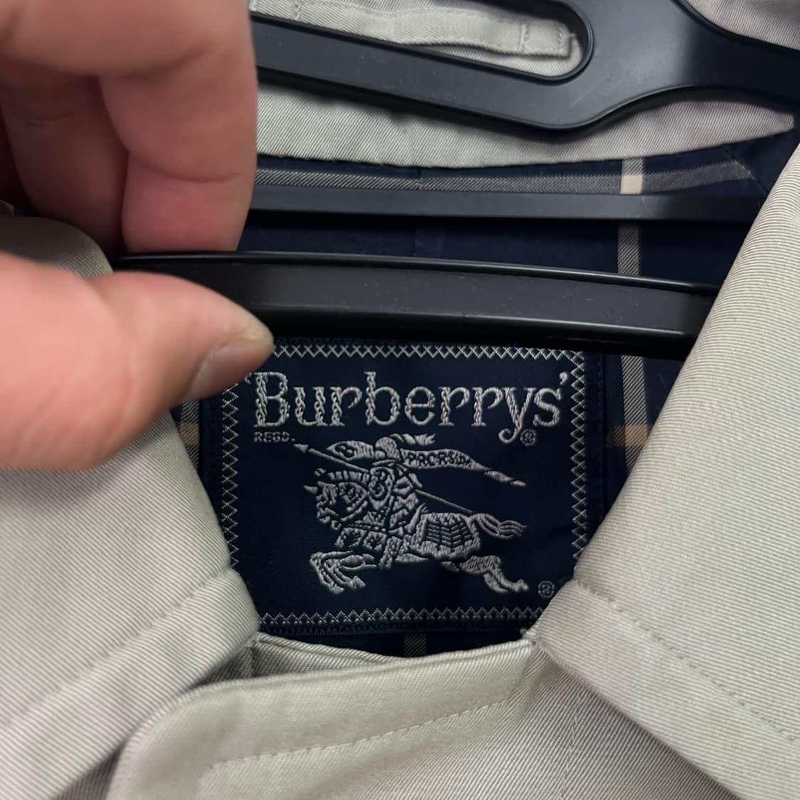 105 버버리 싱글 코트 상품이미지5