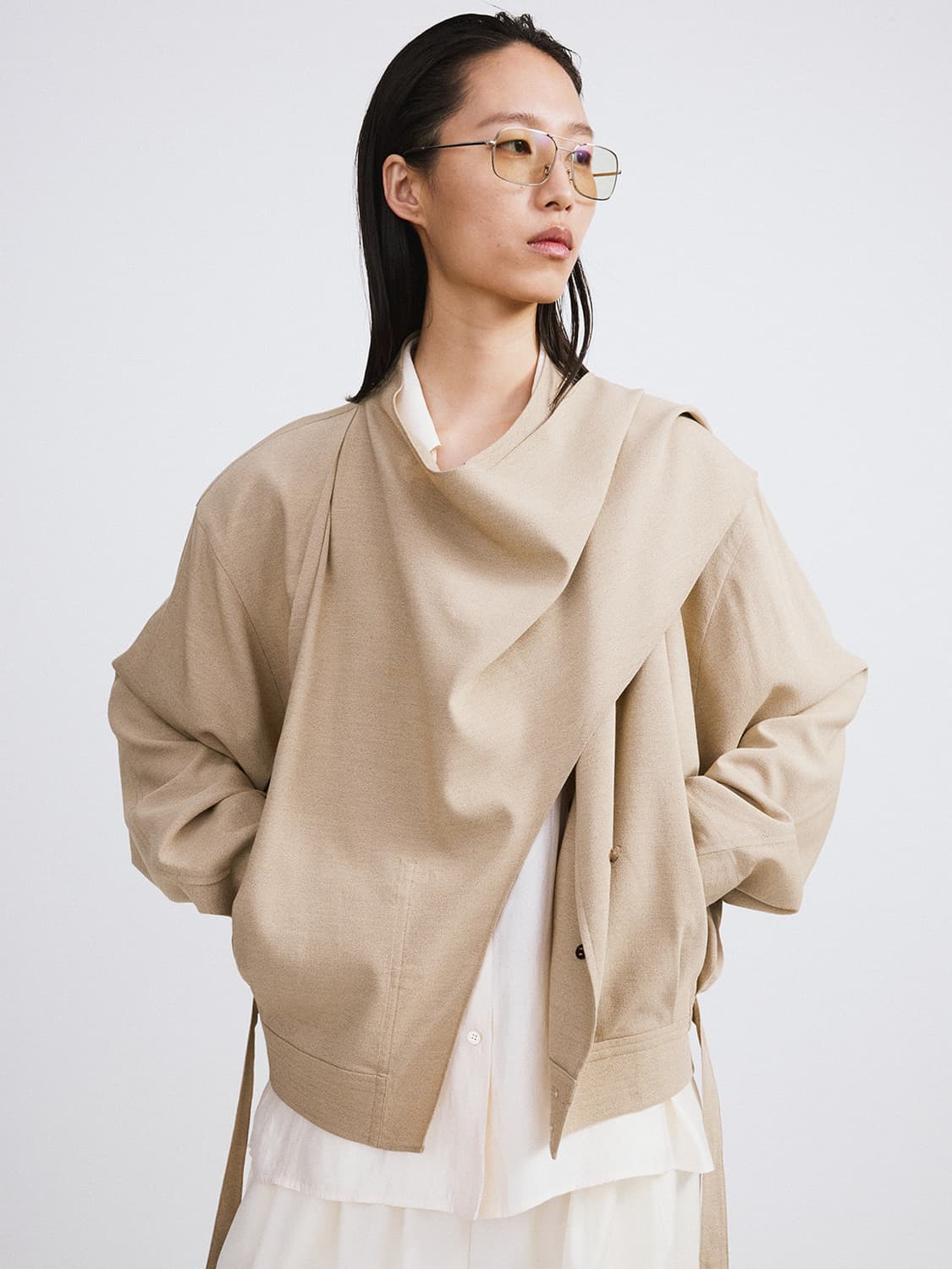 렉토 RECTO 드레이프 스카프 디테일 점퍼 자켓 다크 베이지 상품이미지1