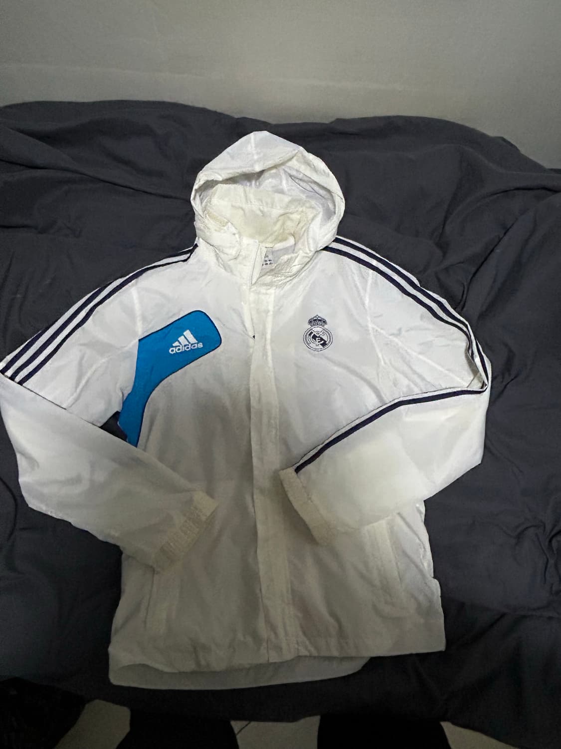 아디다스 레알 마드리드 바람막이 M 상품이미지2