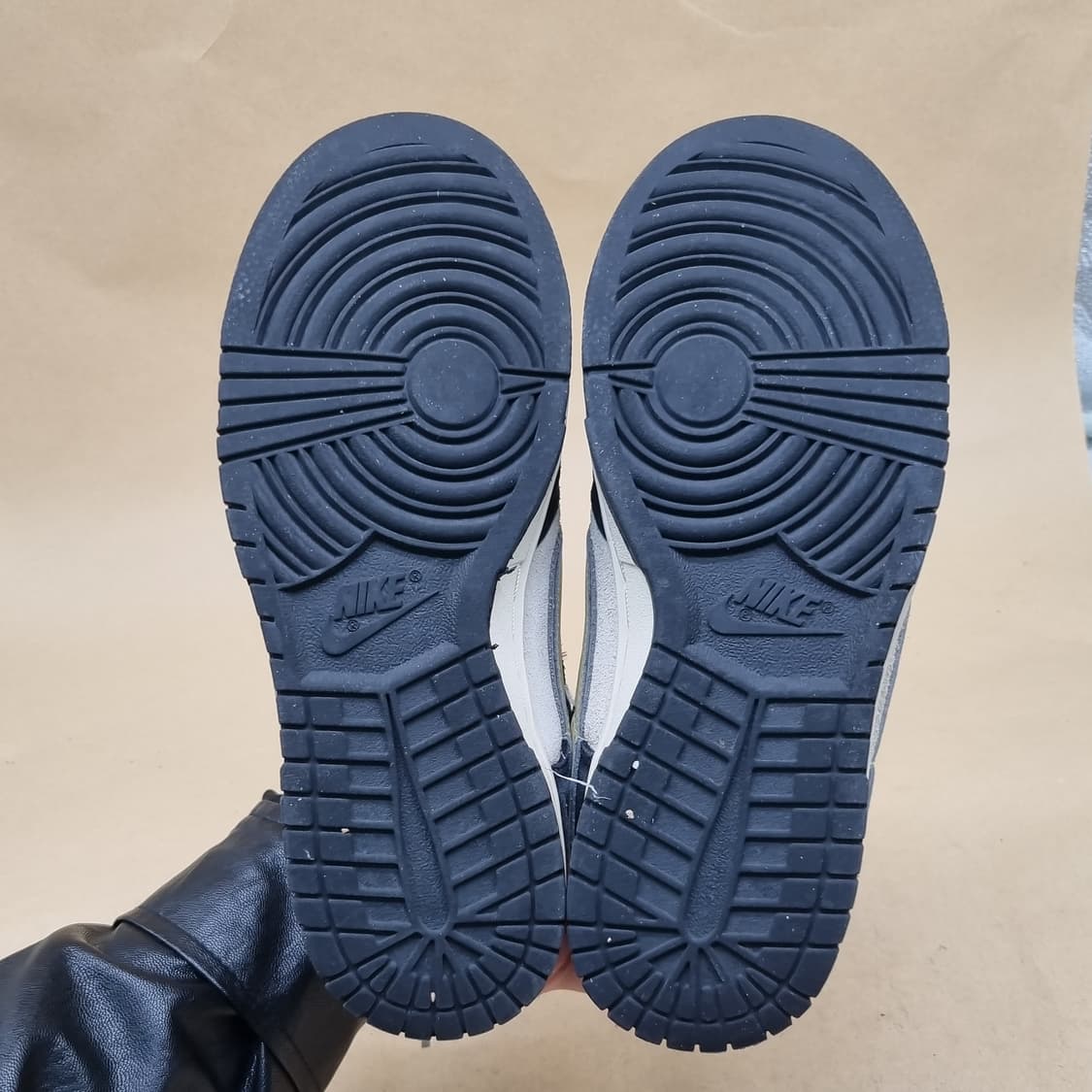 나이키 덩크로우 스웨이드 여성운동화240  상품이미지3