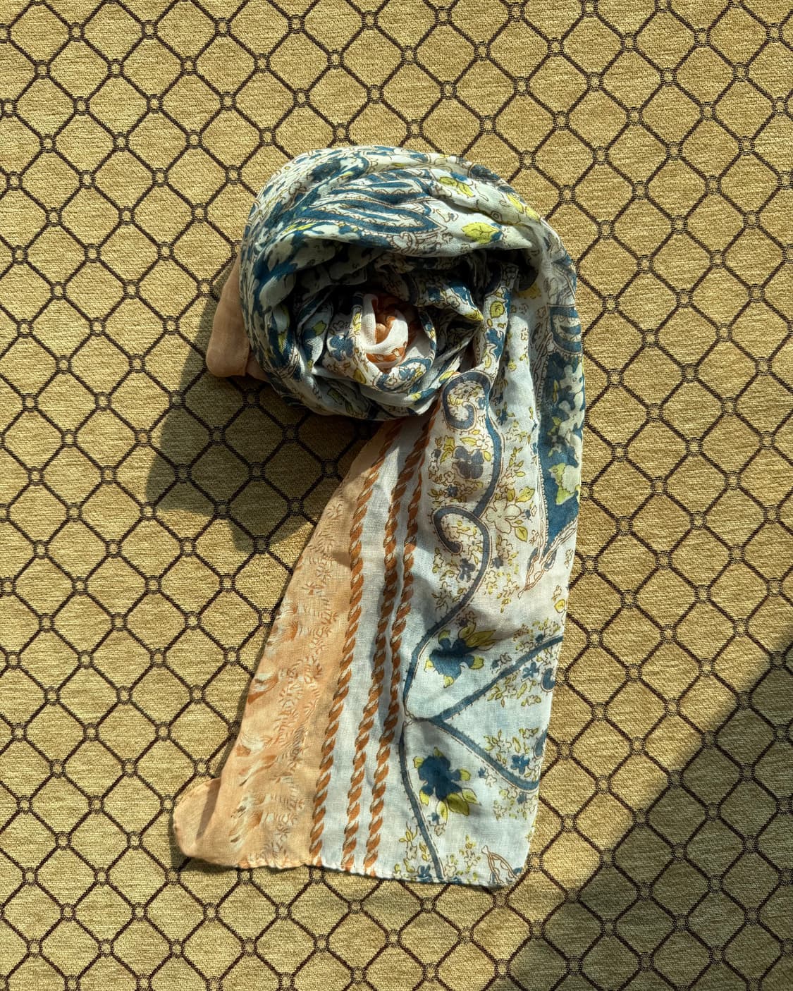 화이트 믹스 페이즐리 머플러 상품이미지1