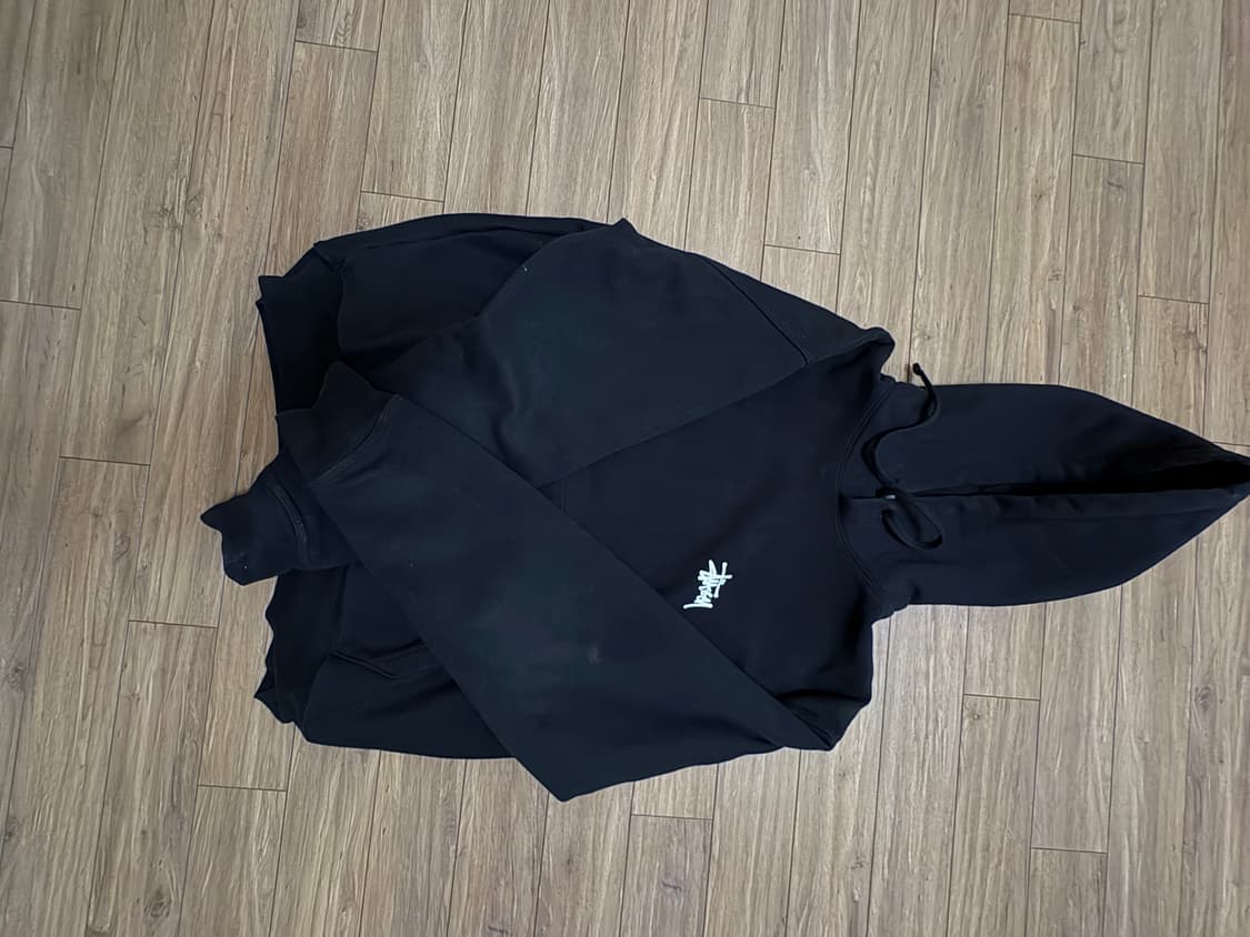 스투시 검정 후드티 상품이미지1