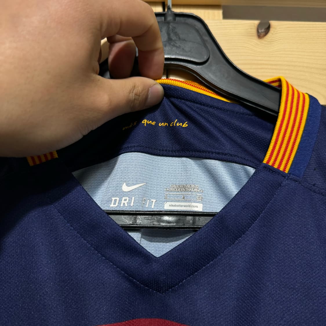 나이키 15-16 바르셀로나 메시 유니폼 상품이미지3