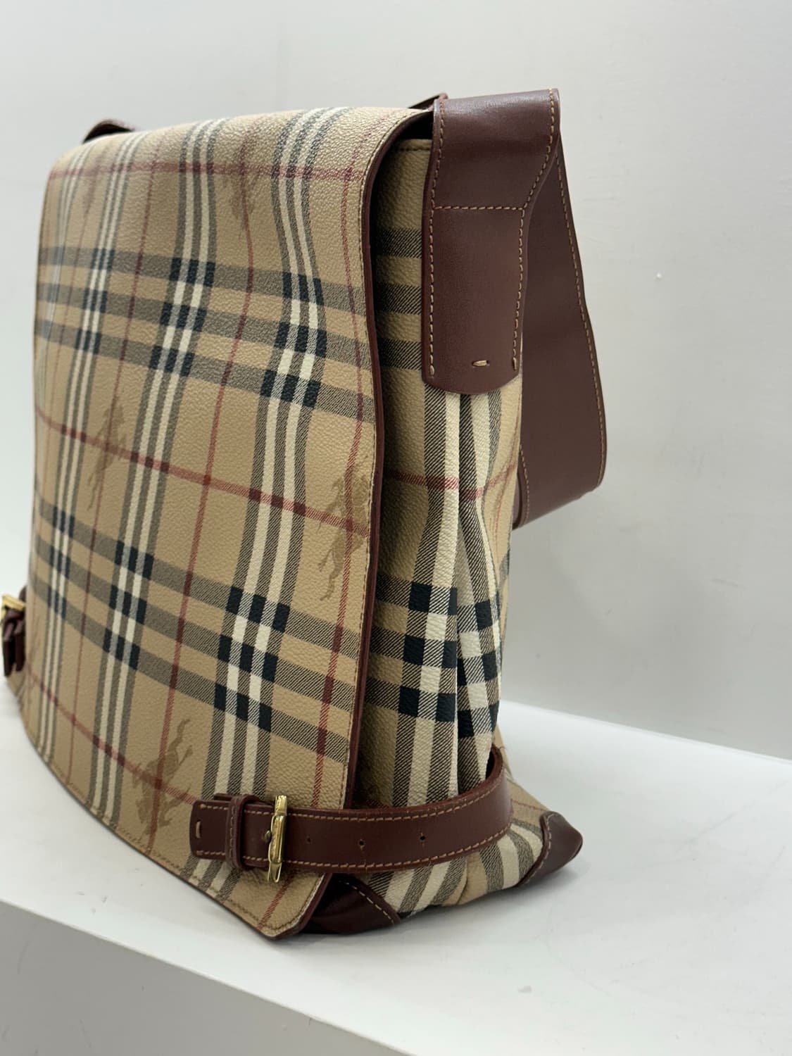 버버리 크로스백 상품이미지4