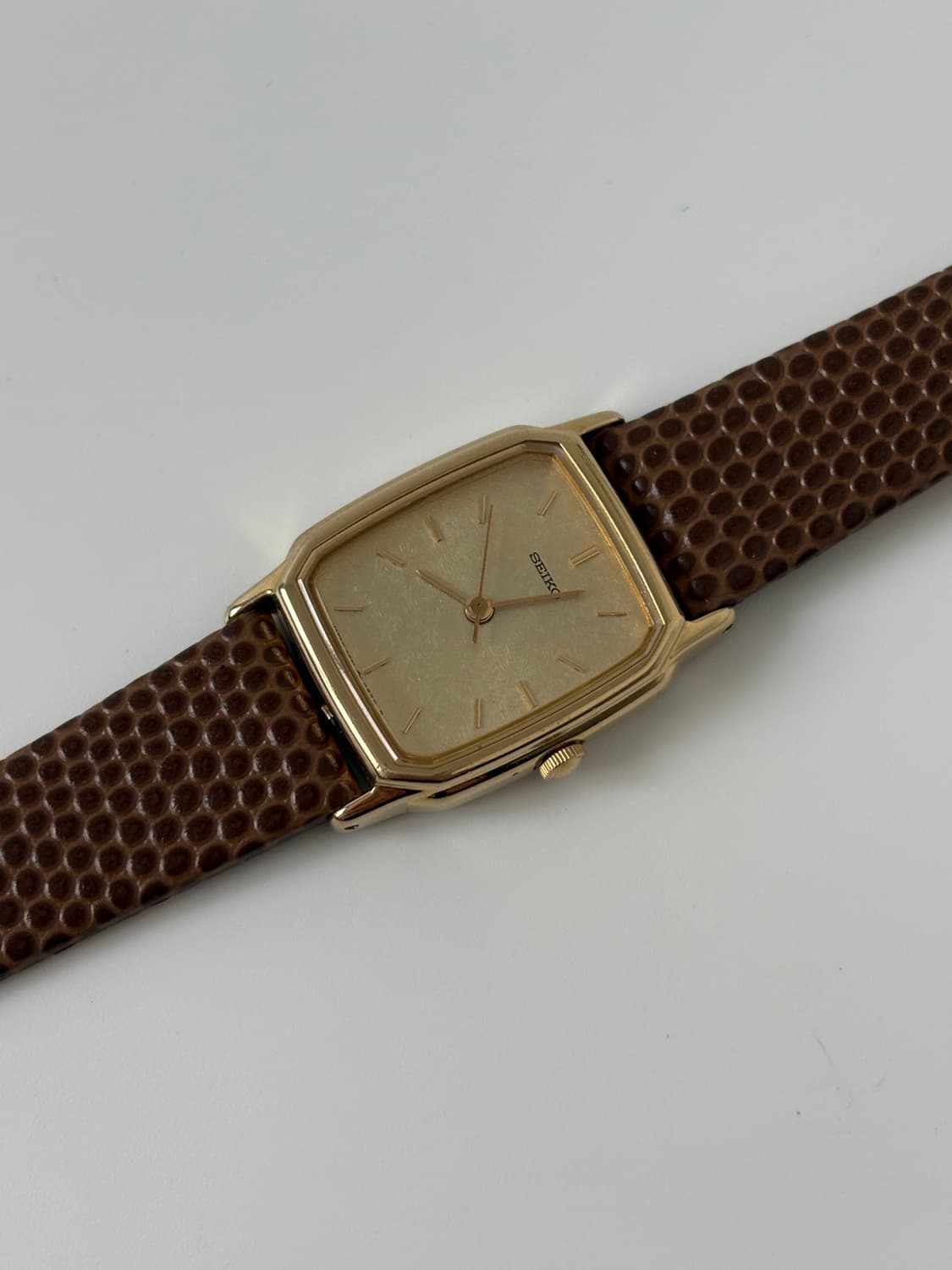 1980s Goldflake Dial Tank Ladies Quartz 상품이미지4