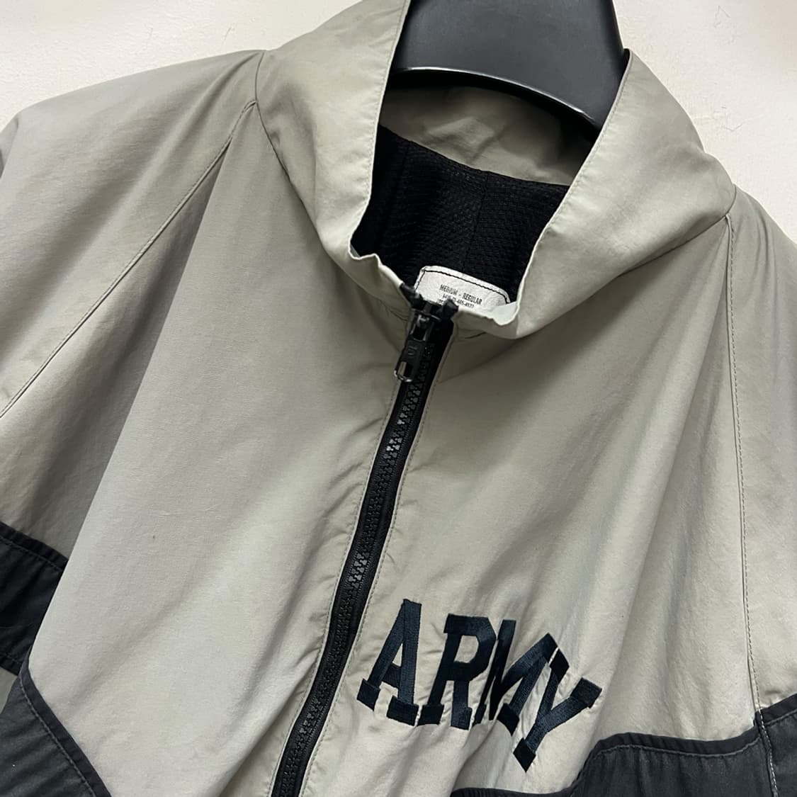 US ARMY IPFU 미군 바람막이 자켓 해외 M 상품이미지3