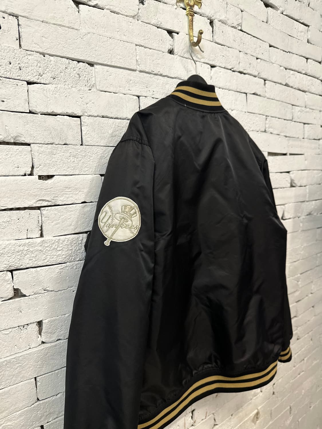 Majestic Black Varsity 상품이미지4