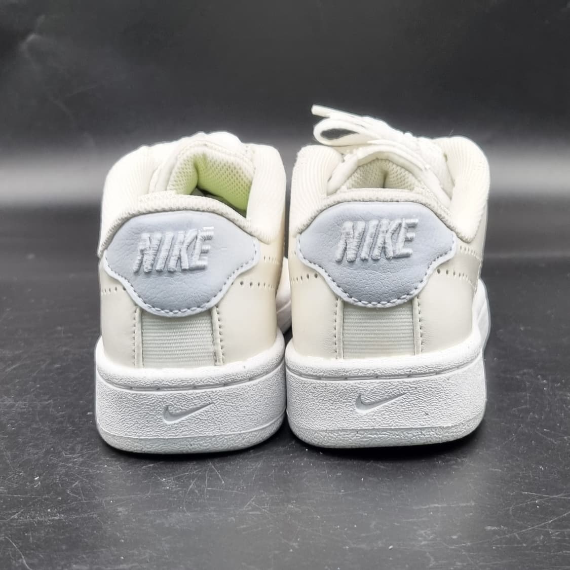 나이키 코트로얄2 여성스니커즈235 상품이미지4