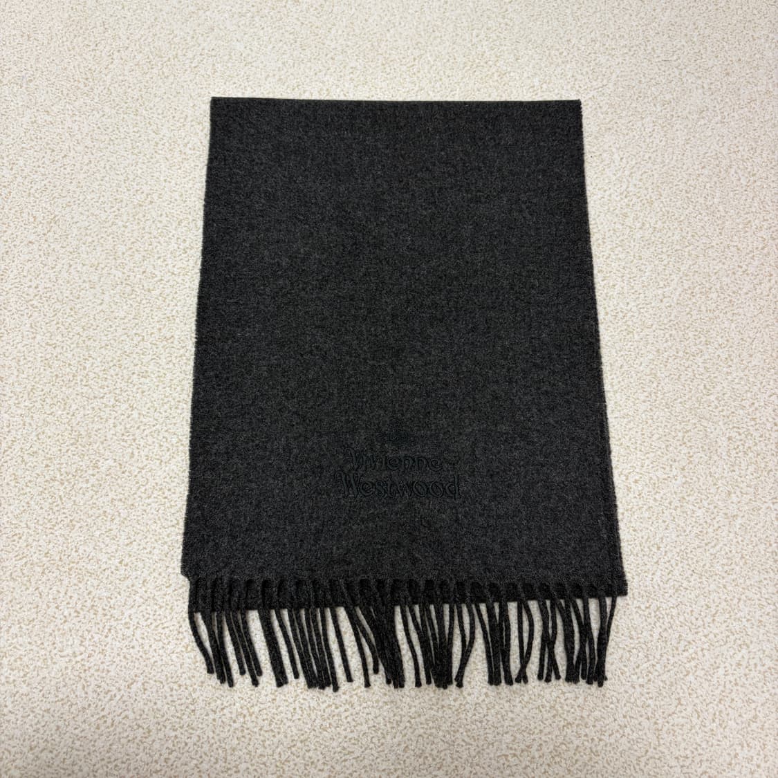비비안웨스트우드 차콜 울 머플러 상품이미지4