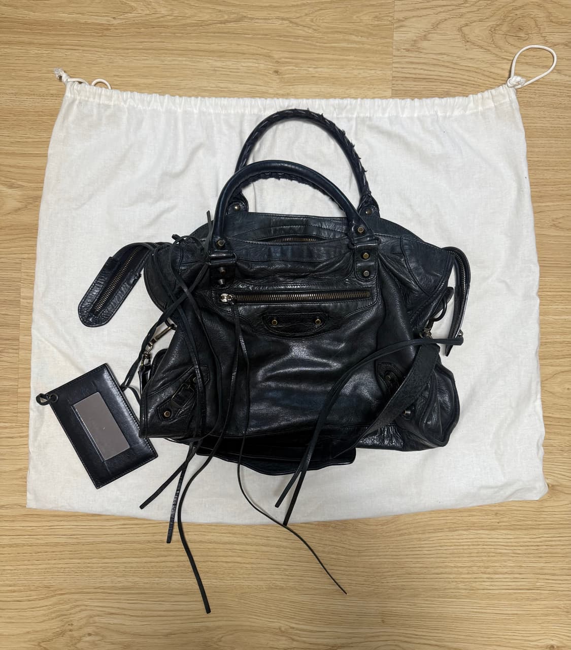 Balenciaga 모터백 시티백 미듐 상품이미지2