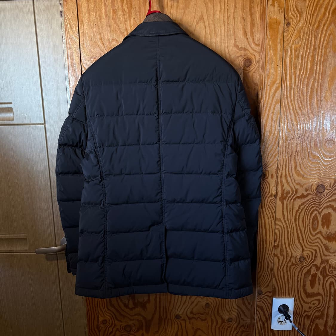 톰포드 패딩 판매 합니다. 상품이미지8