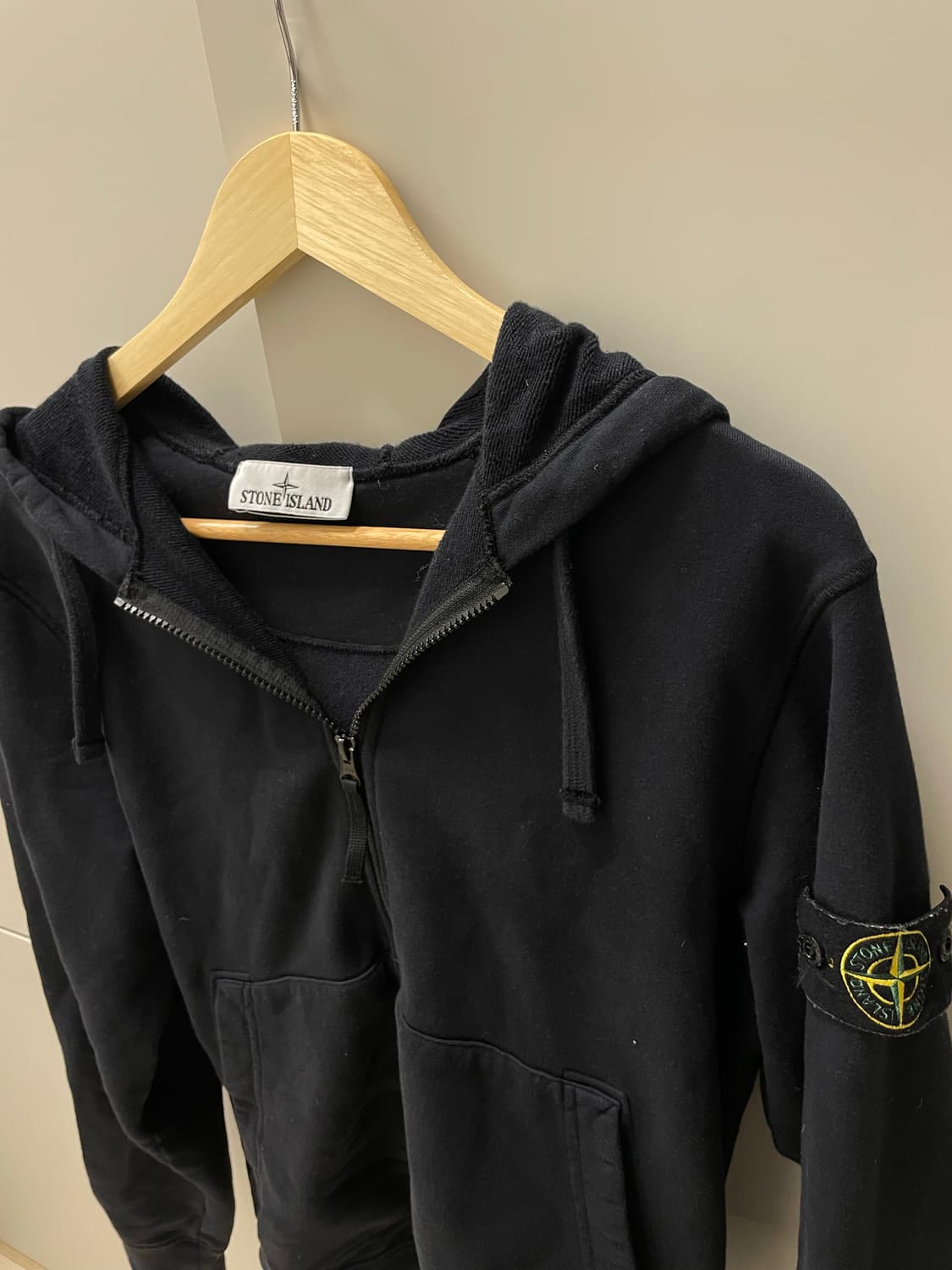 스톤아일랜드 23ss 후드집업 M 상품이미지1