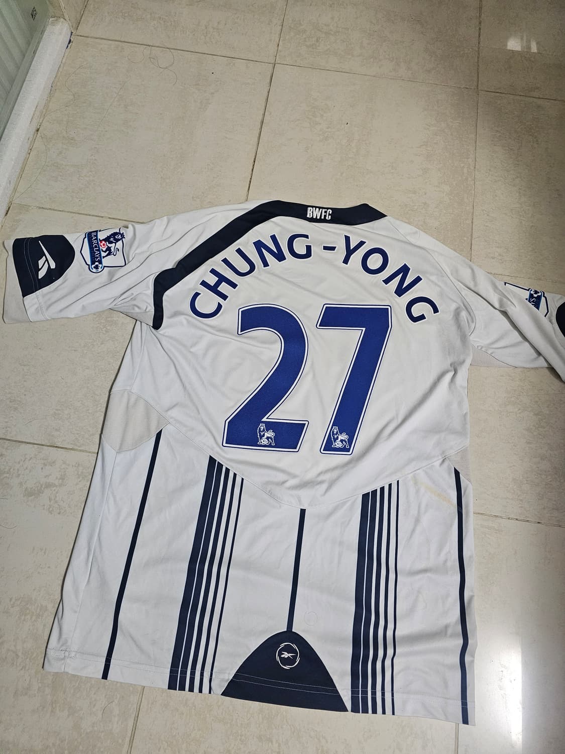 볼턴 원더러스 이청용 축구 유니폼 팝니다 상품이미지2