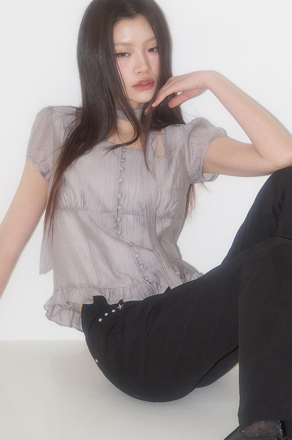 일리고 리본 타이 스퀘어넥 블라우스 그레이 S 상품이미지2