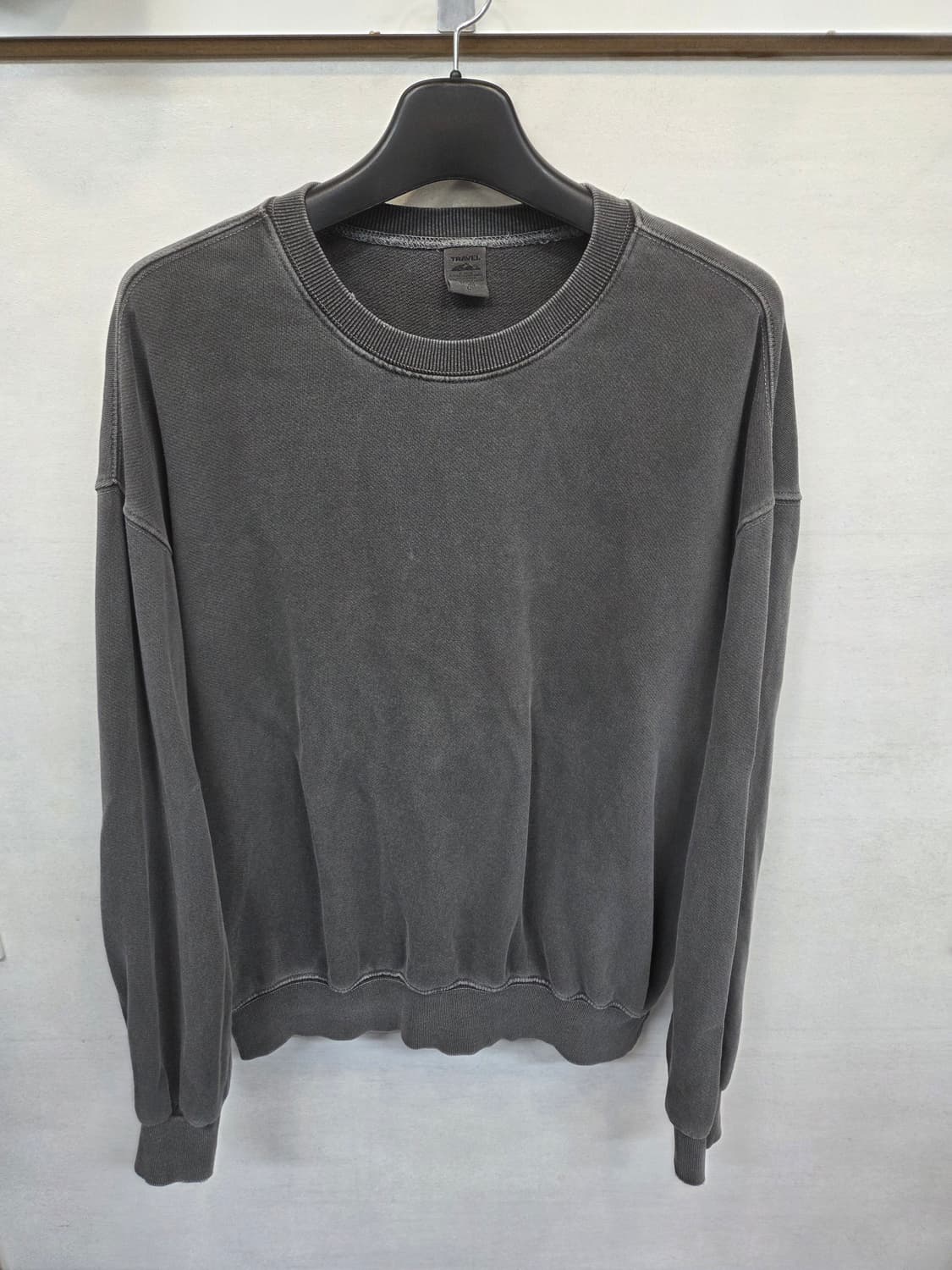 트래블 피그먼트 맨투맨 L 상품이미지1