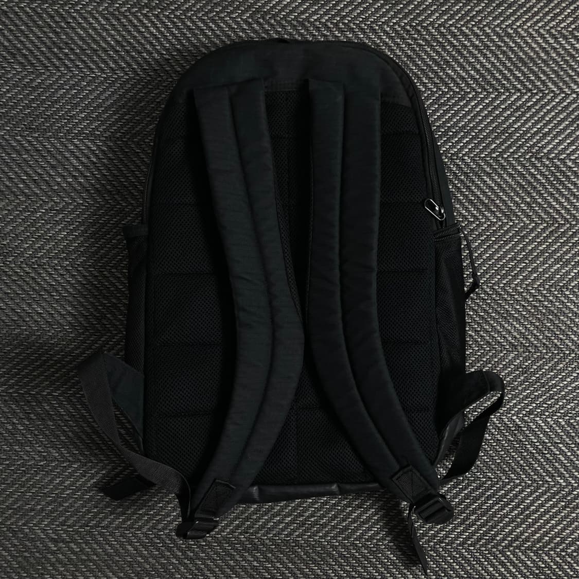 나이키 빅스우시 블랙 포켓 디테일 백팩y 3238 상품이미지3