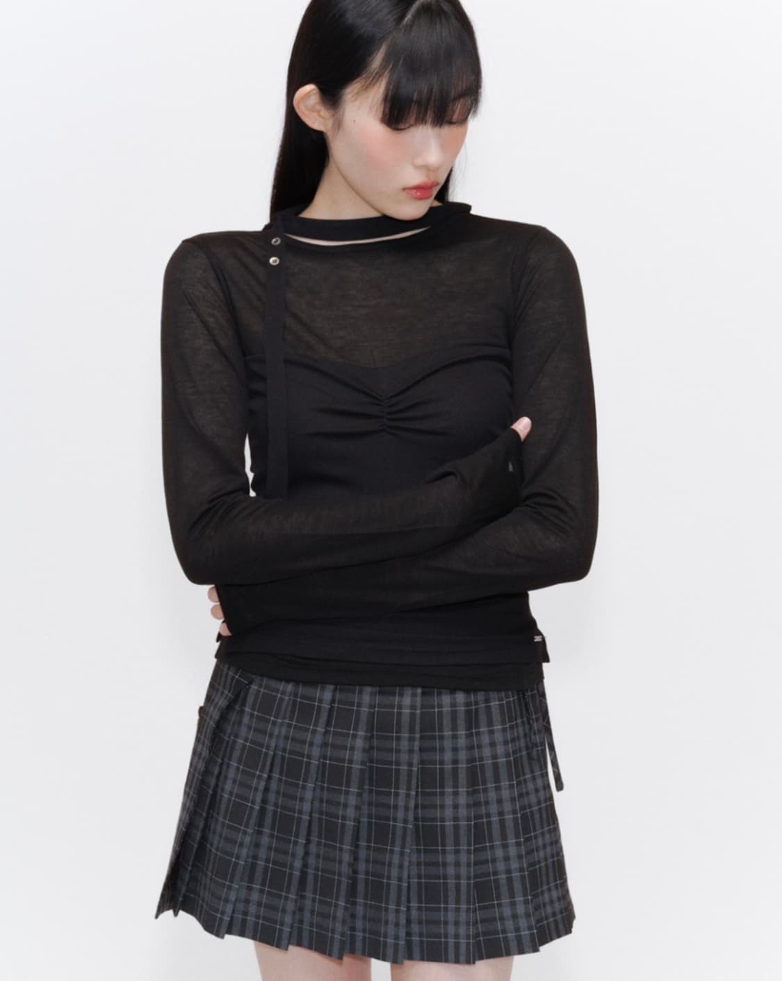 [새상품] 미세키서울 쉬어 스카프 롱슬리브 블랙 상품이미지3